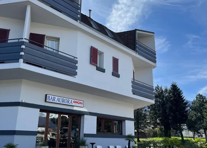 Hotel Aurora *