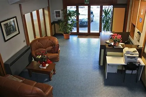 Otel Aurora Colico