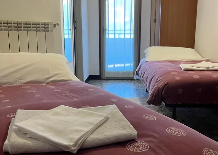 Hotel Aurora *